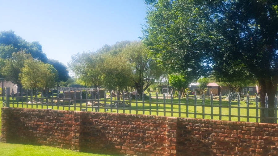  Bedroom Property for Sale in Wilkoppies North West